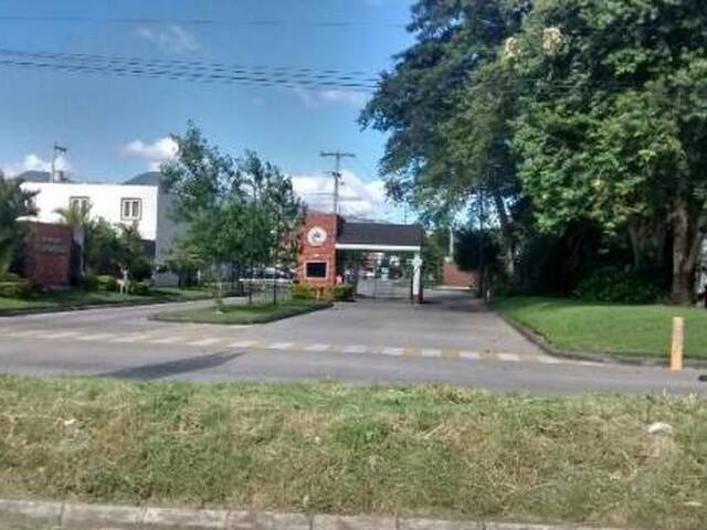 #13 - Casa para Venta en Ciudad de Guatemala - Guatemala